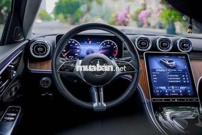 Mercedes Benz C Class 2023 C200 Avantgarde Plus V1