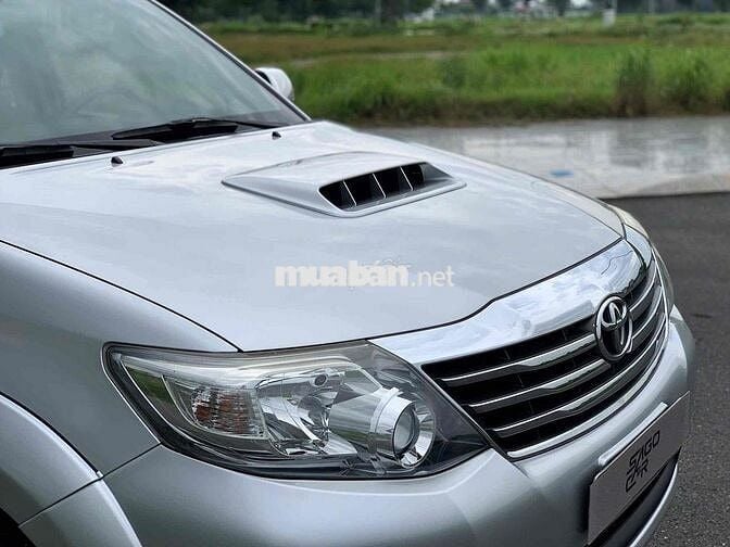 Toyota Fortuner 2014 2.5G 4x2 - 150000 km