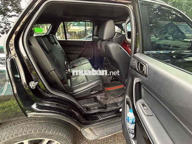 Ford Everest Titanium 2.0L 4x4 AT sản xuất 2022
