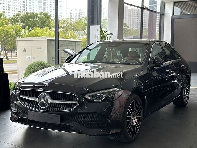 Mercedes Benz C Class 2023 C200 Avantgarde Plus V1