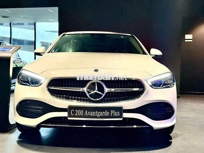 Mercedes Benz C Class 2023 C200 Avantgarde Plus V1