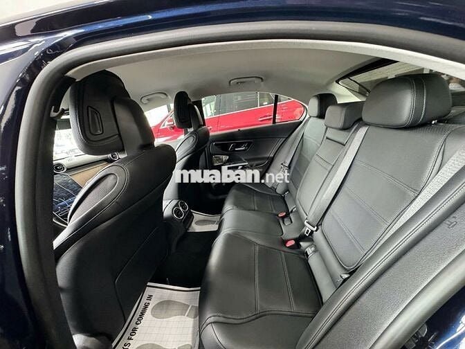 Mercedes Benz C Class 2023 C200 Avantgarde Plus V1