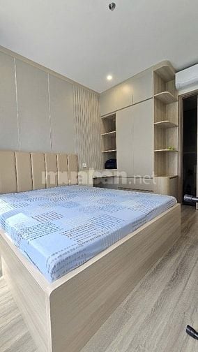 Cho thuê chung cư 2 phòng ngủ full nội thất cao cấp Vinhome grand park