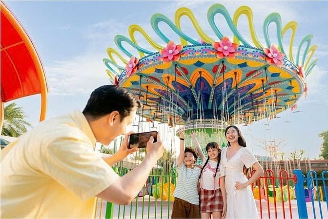 Cho thuê chung cư 2 phòng ngủ full nội thất cao cấp Vinhome grand park