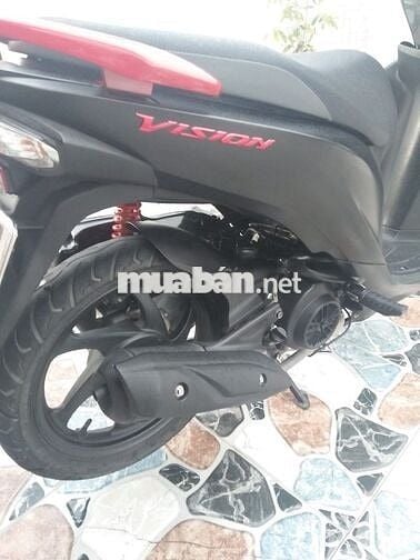 Vision  biền 64  2020 chạy  14 ngàn còn quá mới
