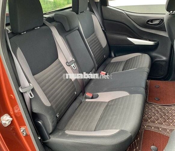 Nissan Navara 2023 EL 2.3 AT 2WD - 28000 km