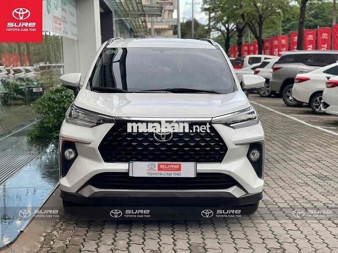 Toyota Veloz Cross 2025 - siêu lướt giá rẻ