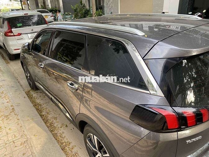 Peugeot 5008 2018 1.6L Turbo - 55000 km