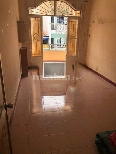 Cho thuê nhà mặt tiền Nhật Tảo, P.4, Q.10 giá 12tr