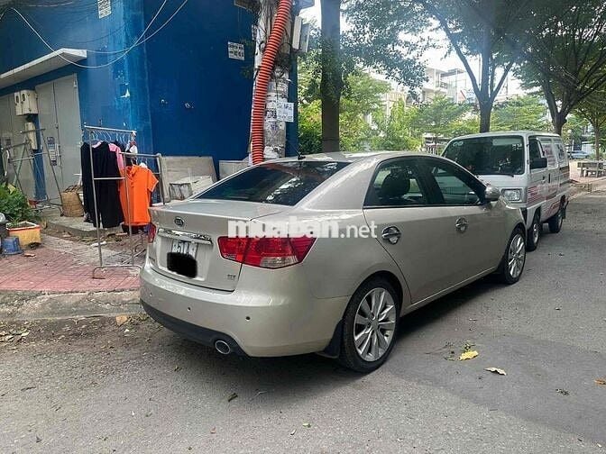 Kia Cerato 2010 1.6 MT - 90000 km