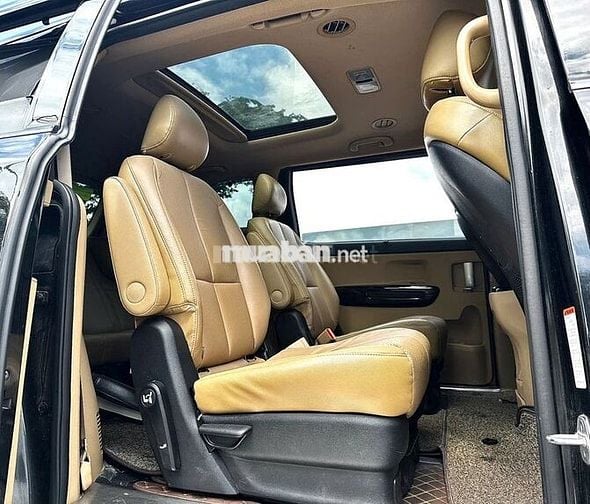Kia Sedona 2019 2.2 DAT Luxury - 90000 km