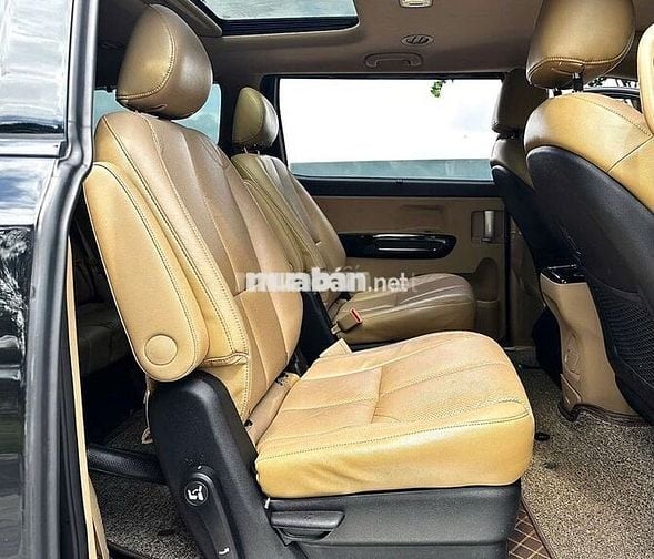 Kia Sedona 2019 2.2 DAT Luxury - 90000 km
