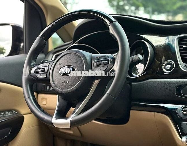Kia Sedona 2019 2.2 DAT Luxury - 90000 km