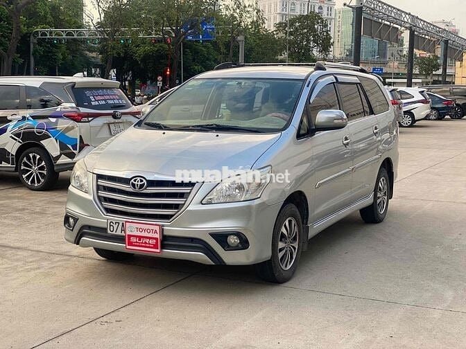 Toyota Innova 2016 2.0E - 176000 km
