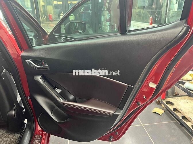 Mazda 3 2018 1.5 AT Sedan - 81344 km