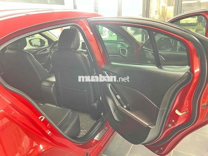 Mazda 3 2018 1.5 AT Sedan - 81344 km