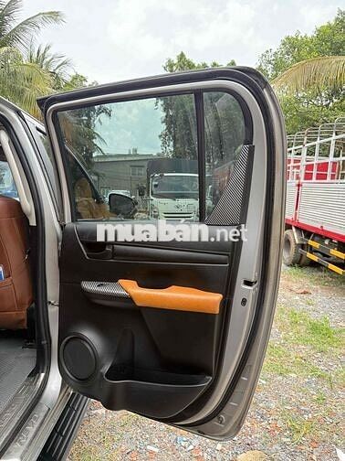 Toyota Hilux 2019 2.4E 4×2 AT - 120000 km