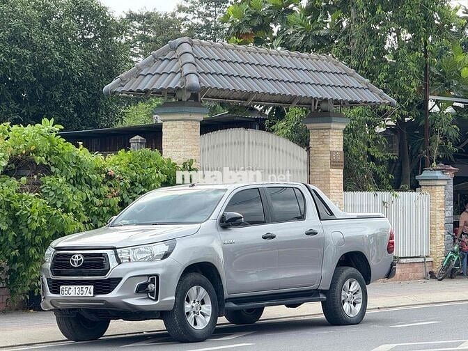 Toyota Hilux 2019 2.4E 4×2 AT - 120000 km