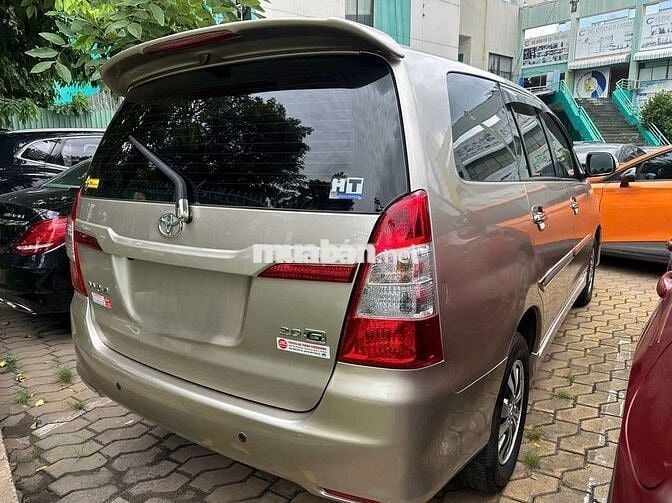 1 chủ Toyota Innova 2.0G 2015 đi lướt 12 vạn.