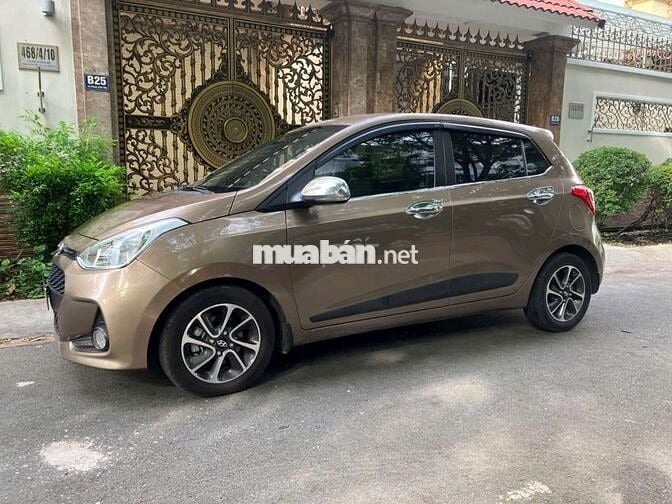 Gia đình bán xe Hyundai Grand i10 bản 1.2AT full