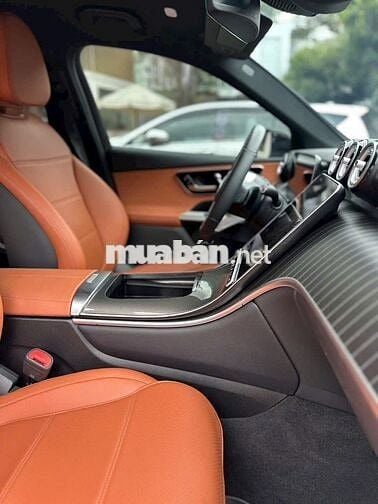 Mercedes GLC 200 4Matic 2025 siêu lướt 8000 km 99%