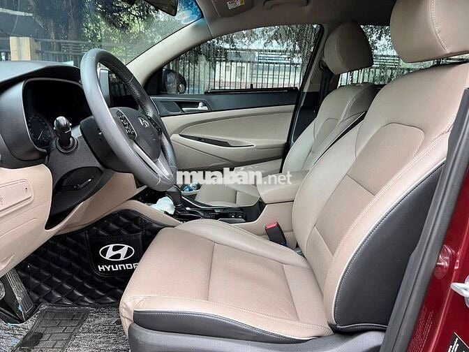 Hyundai Tucson 2020 máy xăng số tự động