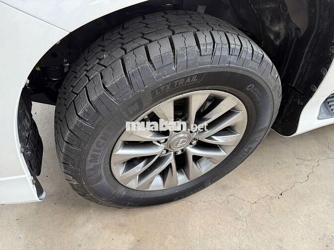 Lexus GX460 4WD– Máy V8 – Gầm Cao 7 Chỗ