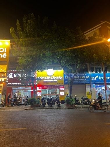 Phố ẩm Thực Nhượng Nhà Hàng đầu tư bài bản Đoạn Giữa Phố thông sàn