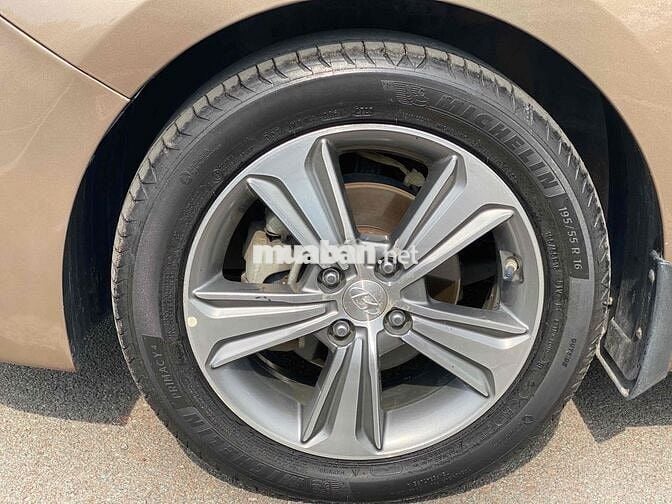 Hyundai Accent 2018 1.4 ATH - 65000 km