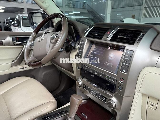 Lexus GX460 4WD– Máy V8 – Gầm Cao 7 Chỗ
