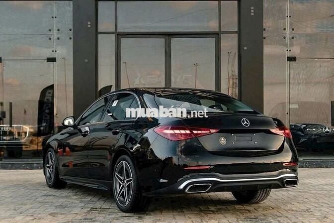 Mercedes Benz C Class 2025 C300 AMG