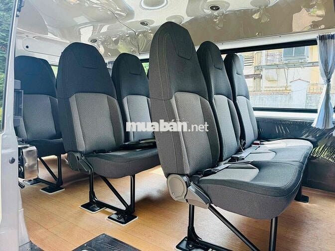 Transit 2023 bảo hành hãng Ford 2026