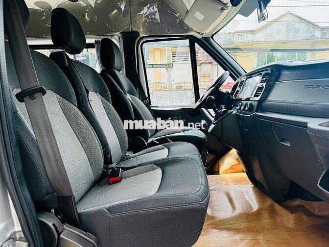 Transit 2023 bảo hành hãng Ford 2026