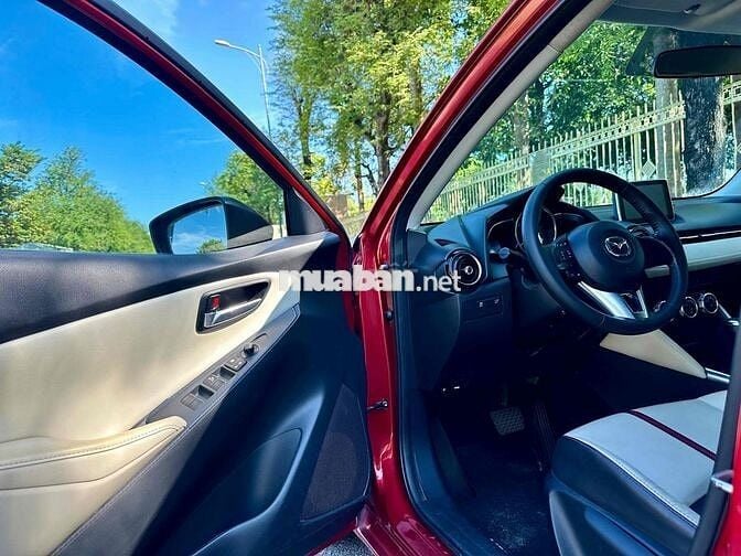 Mazda 2 2015 1.5 AT - 74000 km