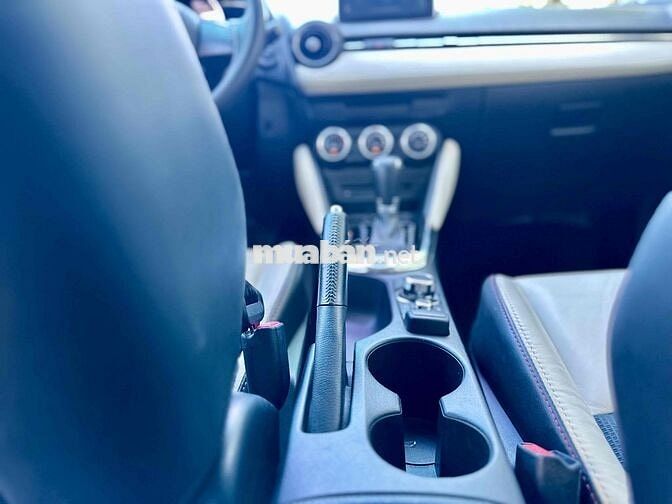 Mazda 2 2015 1.5 AT - 74000 km