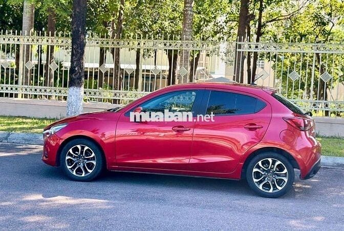 Mazda 2 2015 1.5 AT - 74000 km