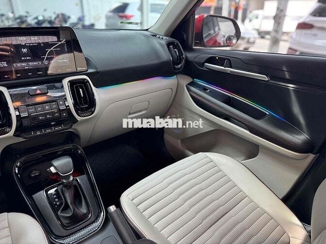 Bán gấp Kia Sonet 2024 Pre 17k km sơn xi mới 99%