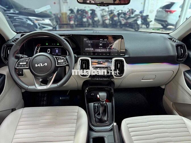 Bán gấp Kia Sonet 2024 Pre 17k km sơn xi mới 99%
