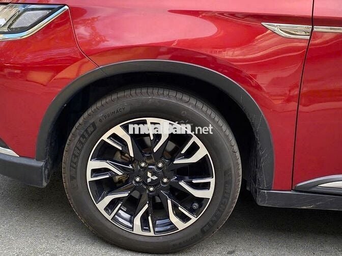 Mitsubishi Outlander đk 2021 Premium 35.000km