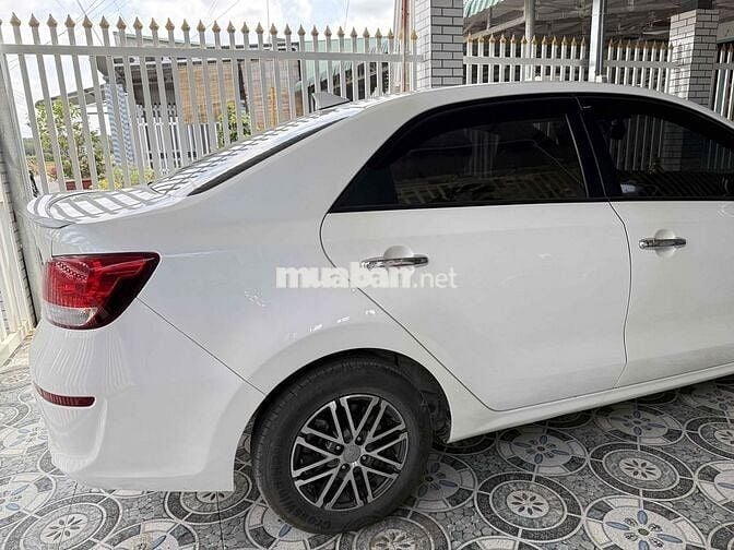 Kia Soluto 2020 1.4 AT Deluxe - 9900 km