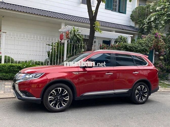 Mitsubishi Outlander đk 2021 Premium 35.000km