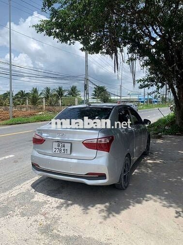 Hyundai I10 2020 Sedan 1.2 MT Base - 85000 km