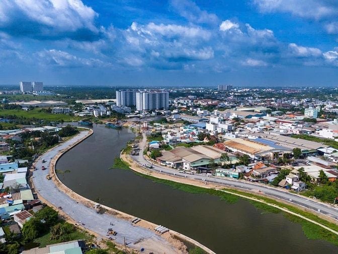 LŨY BÁN BÍCH 3PN ( 2 TỶ 5 ) ,MUA 1 ĐƯỢC 2 , NHÀ SẴN – SỔ TRAO TAY 