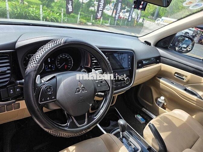 🔥 Mitsubishi Outlander 2018 2.0 CVT Premium Hãng