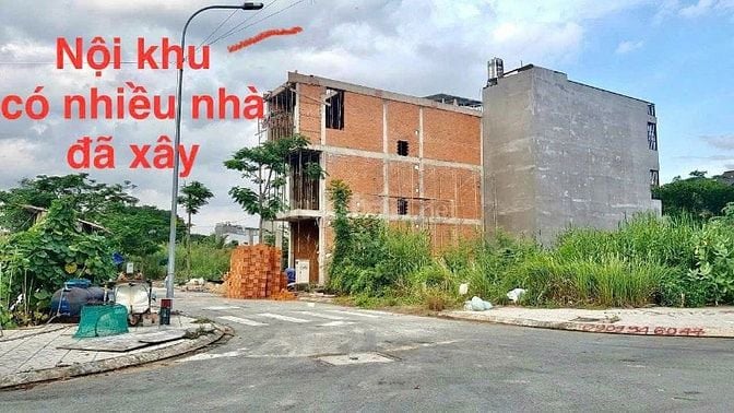 Bán đất biệt thự ven sông đường Tam Đa Quận 9 dự án Đại Học Mở 298m2