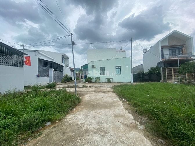 Công ty đấu giá hợp danh Sao Việt 