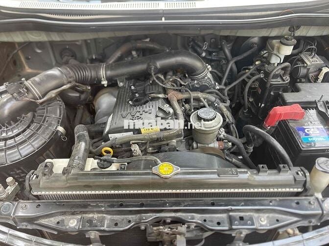 Toyota Innova 2011 G - 150000 km