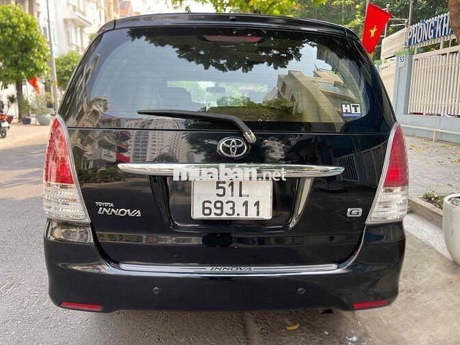 Toyota Innova 2011 G - 150000 km