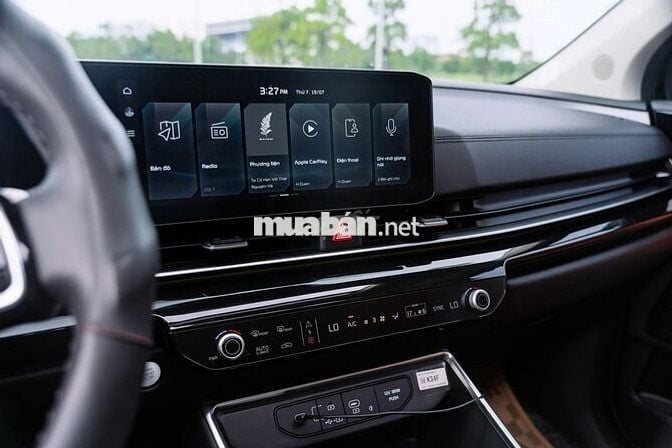 Kia Carnival 2.2D Signature 7 ghế 2024 - 28000 km