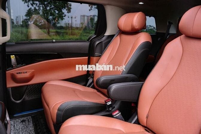 Kia Carnival 2.2D Signature 7 ghế 2024 - 28000 km